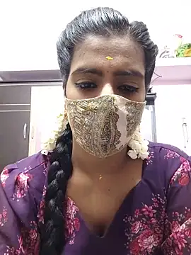 Tamil-Meenu12 online show from June 17, 2026, 4:34 am