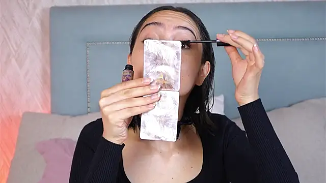 Sofy Bradd online show from September 21, 2025, 7:02 am