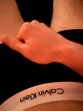  -neo-  online show from October 17, 2025, 9:38 pm