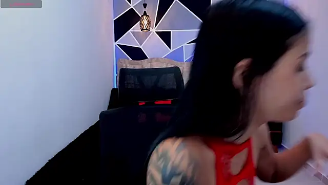 valeria-duarte online show from December 2, 2025, 8:54 pm