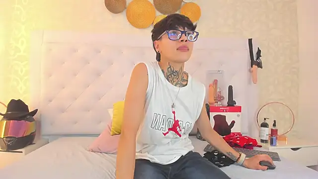 b3k afrodict online show from October 20, 2025, 7:36 pm