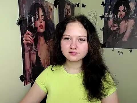 LadyAlice  online show from September 19, 2025, 6:06 am