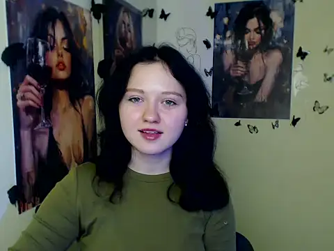 LadyAlice  online show from November 14, 2025, 7:12 am