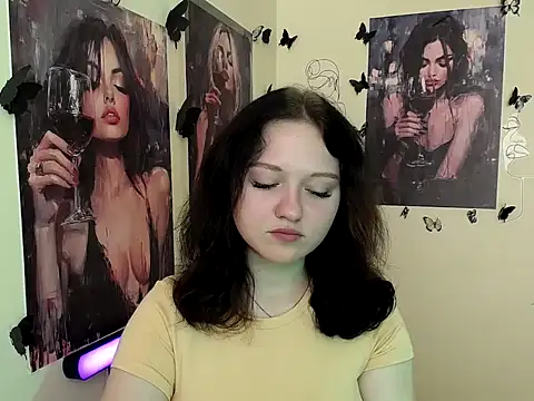 LadyAlice  online show from September 23, 2025, 6:09 am