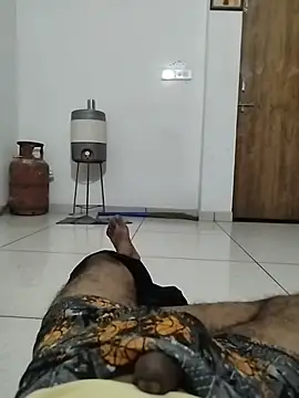 dhruve2010 online show from October 15, 2025, 6:16 pm