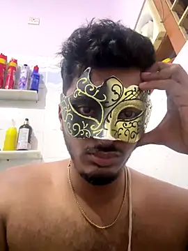 VVcouple online show from September 18, 2025, 10:57 pm