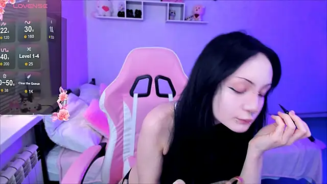 MiaScarlettt online show from October 17, 2025, 7:04 pm