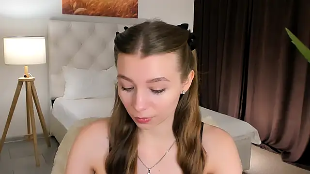 JulieDaniel online show from October 29, 2025, 8:13 am