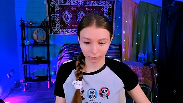 JulieDaniel online show from March 2, 2026, 4:35 am