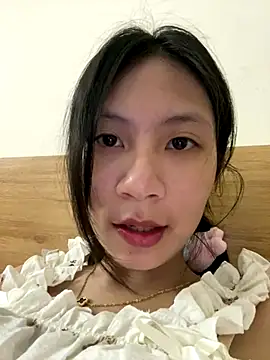 Lil-Gi online show from September 15, 2025, 3:34 pm