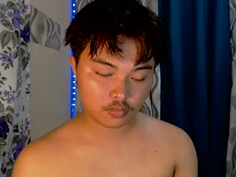 Lustfulljohnx online show from June 19, 2026, 12:44 pm