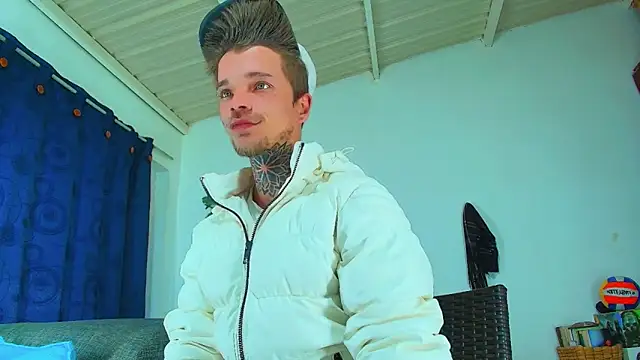 Gold Loyal77 online show from September 18, 2025, 9:51 pm