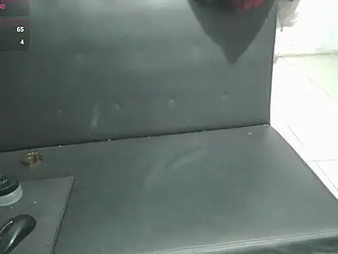 Owe chan online show from February 5, 2026, 12:12 pm