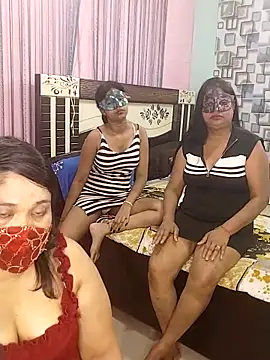 Sexy anaamika online show from September 24, 2025, 7:04 am