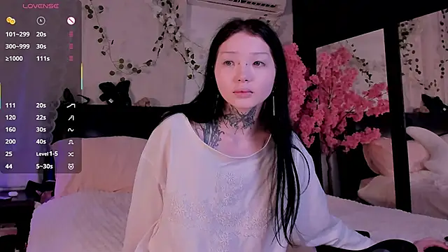 Lein Bone online show from October 19, 2025, 12:02 am