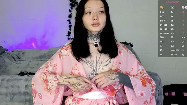 Lein Bone online show from July 8, 2026, 11:38 pm