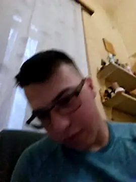 kristaly791 online show from February 15, 2026, 1:32 pm