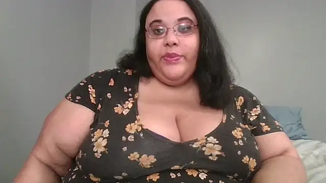 SexyBBW10790 online show from April 28, 2026, 2:10 pm