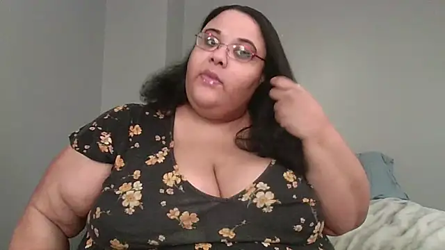 SexyBBW10790 online show from April 29, 2026, 2:21 pm