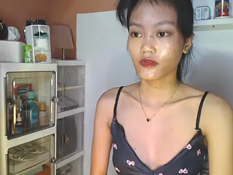 skinny gracie online show from August 4, 2026, 2:38 am