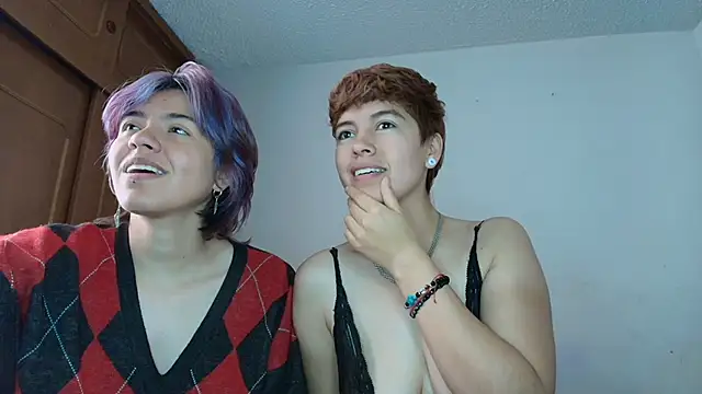 Zafira  Raven online show from November 13, 2025, 12:31 pm