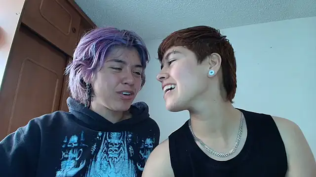 Zafira  Raven online show from November 12, 2025, 3:27 pm