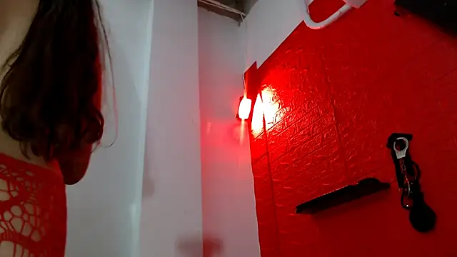 bdsmforever18 online show from May 14, 2026, 1:57 am