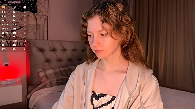 IrisPurrphy online show from October 4, 2025, 2:40 pm