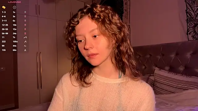 IrisPurrphy online show from October 26, 2025, 5:24 pm