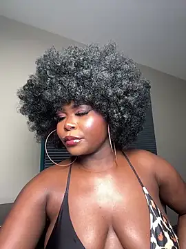 WomanNextdoor1 online show from May 6, 2026, 1:42 am