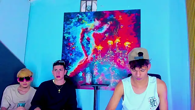 Snapshot of Stronger_sexy chatting on October 5, 2025, 4:47 am Stronger sexy online show from October 5, 2025, 4:47 am