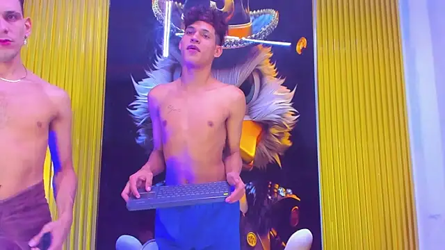 Snapshot of Stronger_sexy chatting on September 19, 2025, 10:03 pm Stronger sexy online show from September 19, 2025, 10:03 pm