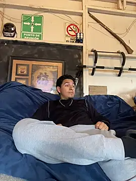 Snapshot of Shankortiz chatting on March 5, 2026, 4:58 pm Shankortiz online show from March 5, 2026, 4:58 pm