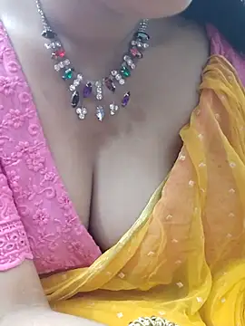 Hot-rima online show from July 19, 2026, 2:42 am