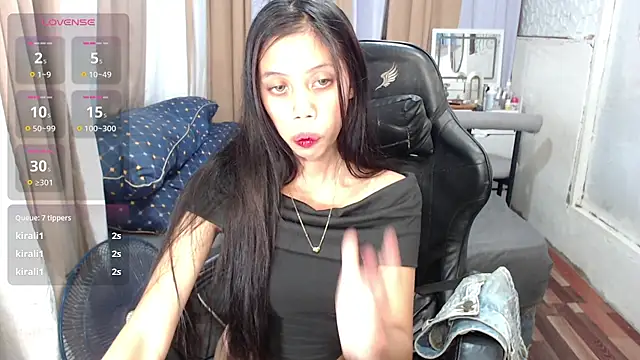 Snapshot of kourtneyluv_ chatting on July 6, 2026, 5:14 am kourtneyluv online show from July 6, 2026, 5:14 am