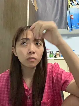 Snapshot of Minee1202 chatting on February 25, 2026, 12:44 am Minee1202 online show from February 25, 2026, 12:44 am