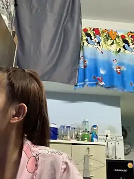 Snapshot of Minee1202 chatting on March 6, 2026, 12:49 am Minee1202 online show from March 6, 2026, 12:49 am