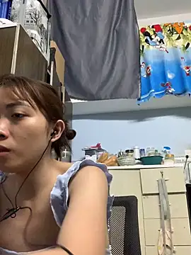 Snapshot of Minee1202 chatting on March 2, 2026, 6:47 am Minee1202 online show from March 2, 2026, 6:47 am