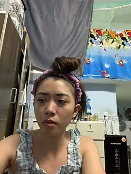 Snapshot of Minee1202 chatting on March 18, 2026, 1:20 am Minee1202 online show from March 18, 2026, 1:20 am