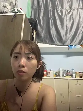 Snapshot of Minee1202 chatting on February 12, 2026, 2:00 am Minee1202 online show from February 12, 2026, 2:00 am