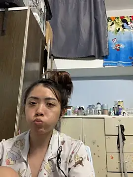 Minee1202 online show from May 6, 2026, 2:26 am