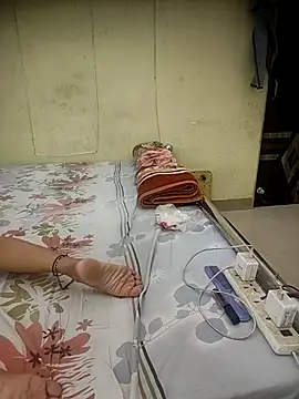 Snapshot of Snaya-baby chatting on March 24, 2026, 7:19 am Snaya-baby online show from March 24, 2026, 7:19 am