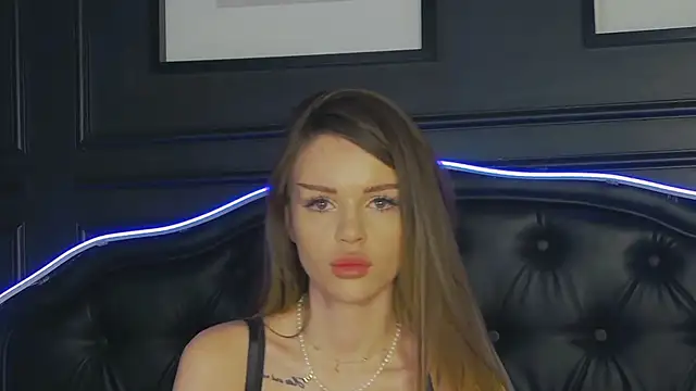 MarilynNova online show from February 23, 2026, 5:19 am