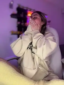 Sharon 07 online show from March 23, 2025, 5:54 am