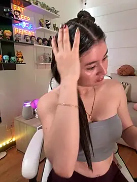 Sharon 07 online show from November 30, 2025, 6:09 pm