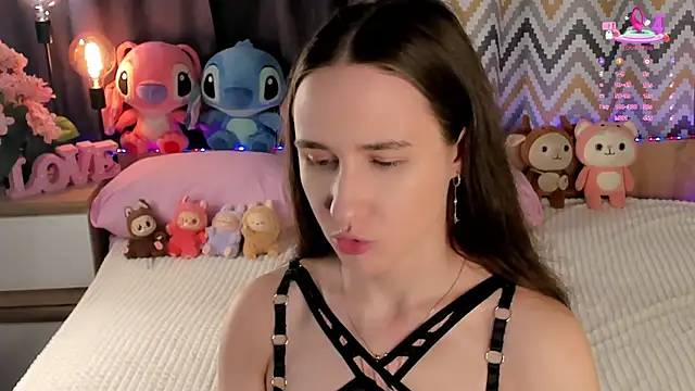 MaudAle online show from September 24, 2025, 1:02 am