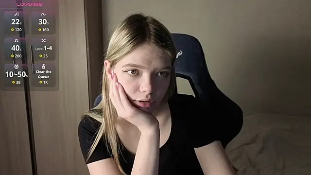 KatanaSVibe online show from December 18, 2025, 11:14 am