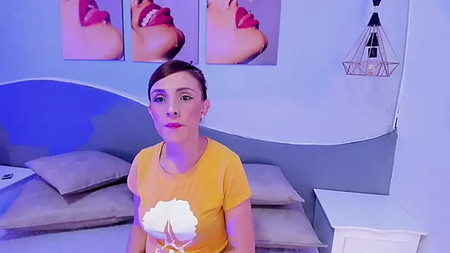 Nicol 89  online show from February 21, 2026, 11:45 am