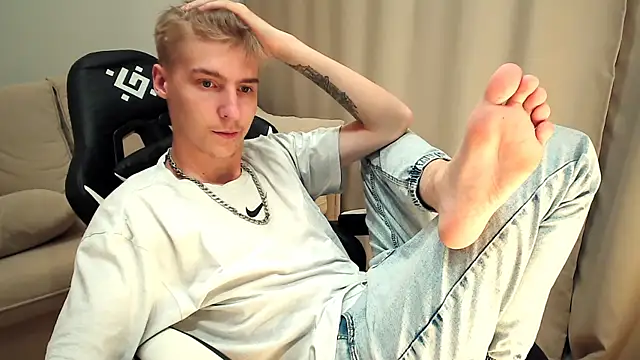 MrSexyCum4U online show from September 26, 2025, 8:38 pm