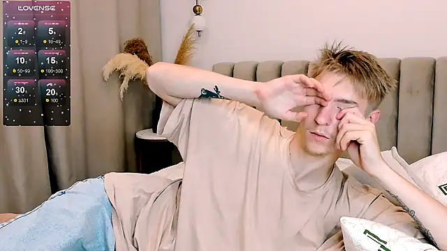 MrSexyCum4U online show from October 6, 2025, 6:19 pm